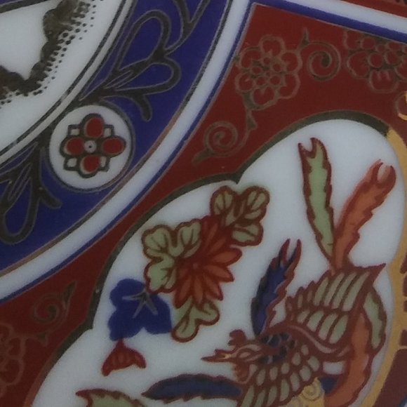 Beautiful decorative Asian plate 6 inch diameter - Picture 9 of 16